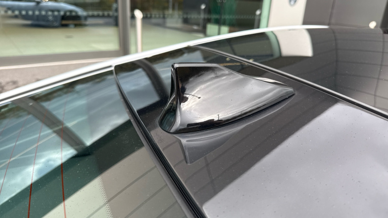 Jaguar F-Type 3.0 Supercharged V6 R-Dynamic 2dr Auto Petrol Coupe